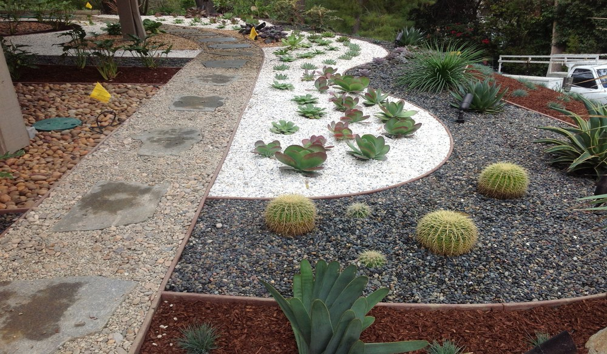 River Rock and Gravel Lanscaping