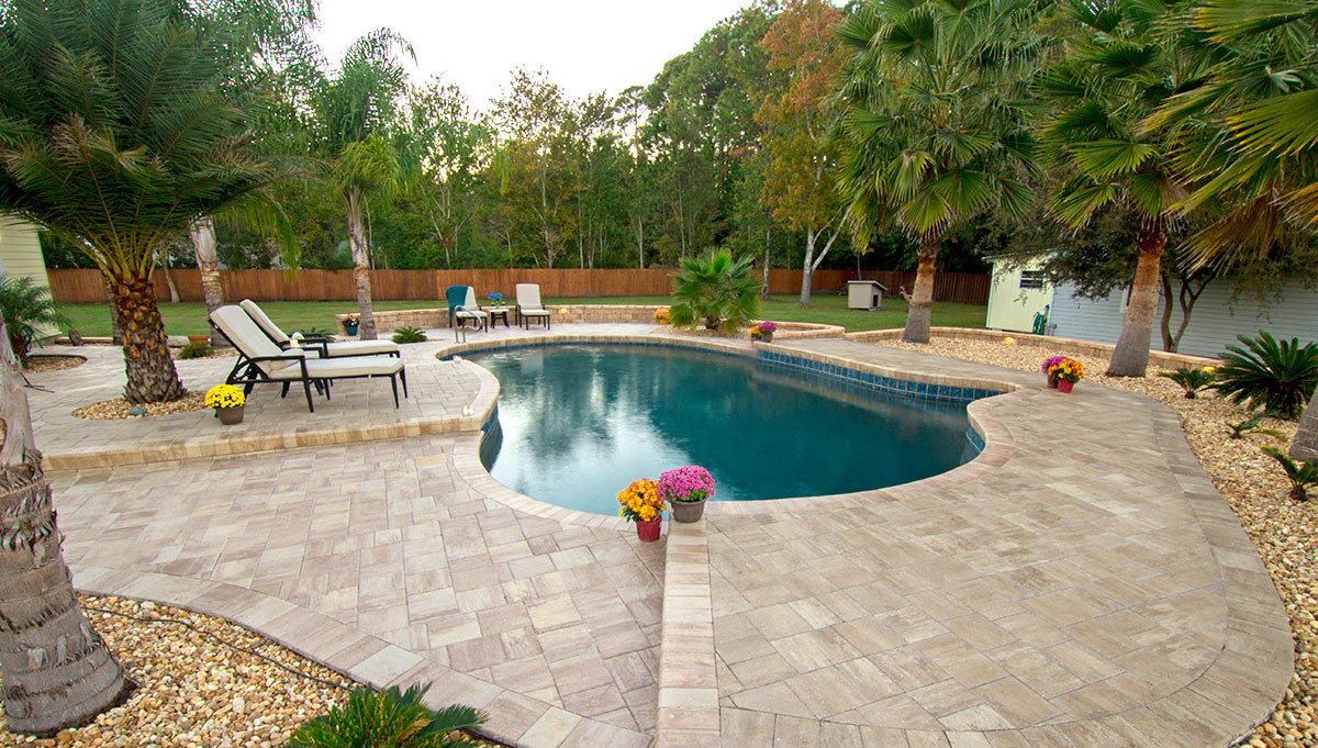 Pool DecK Elegant Pavers
