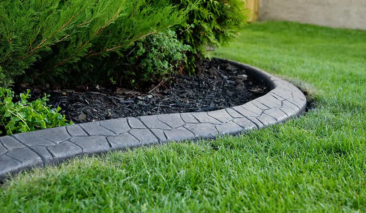 Concrete Curbing Elegant Pavers