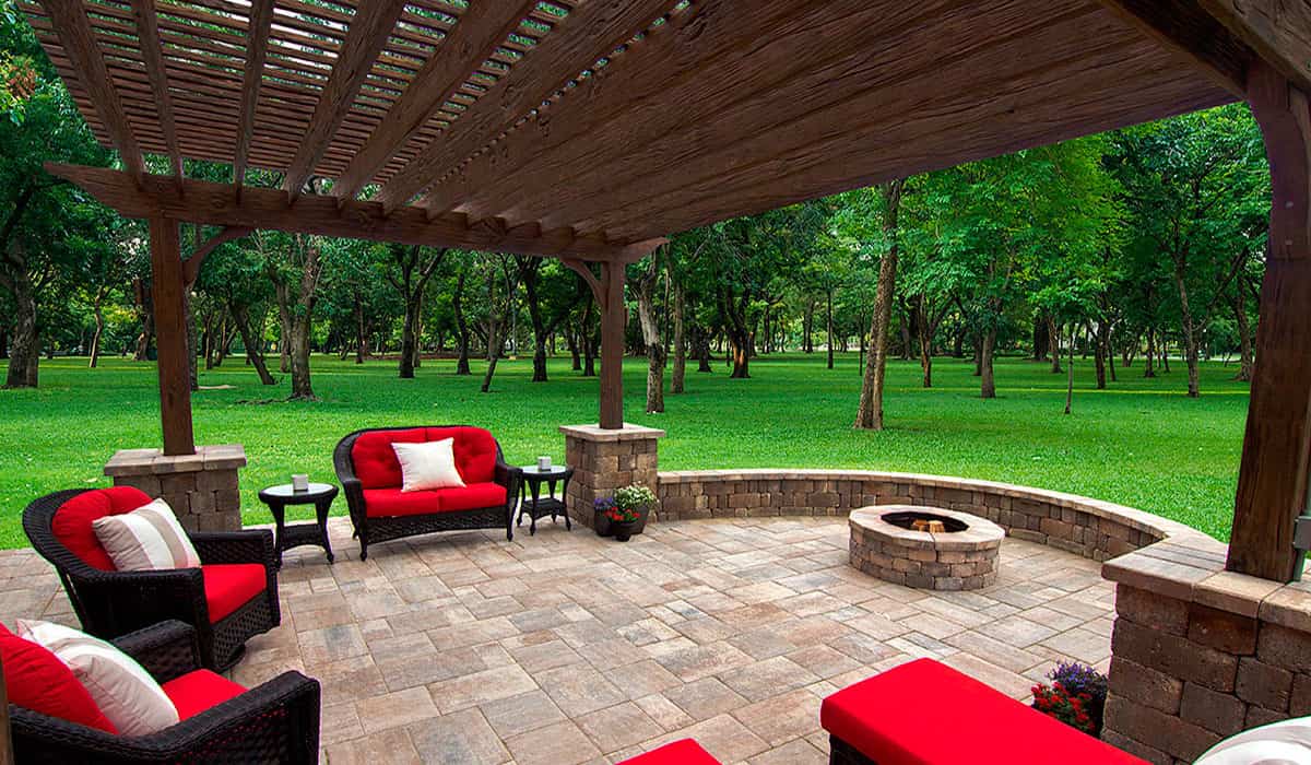 Outdoor Living Elegant Pavers